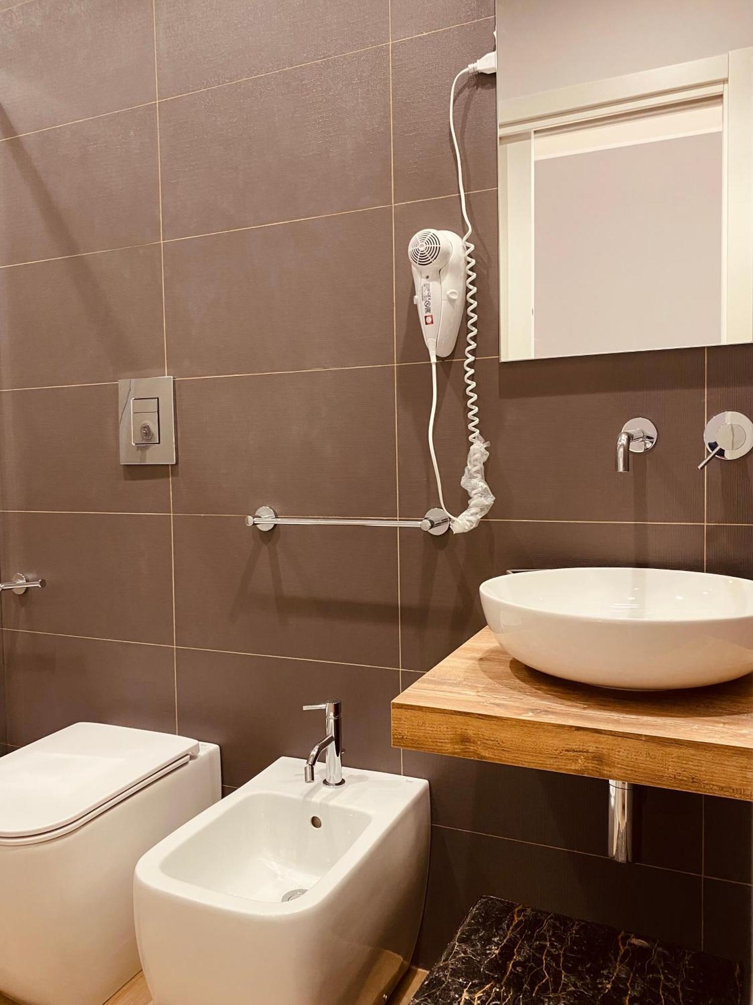 B&B Quattro Tesori กานิกัตติ ภายนอก รูปภาพ