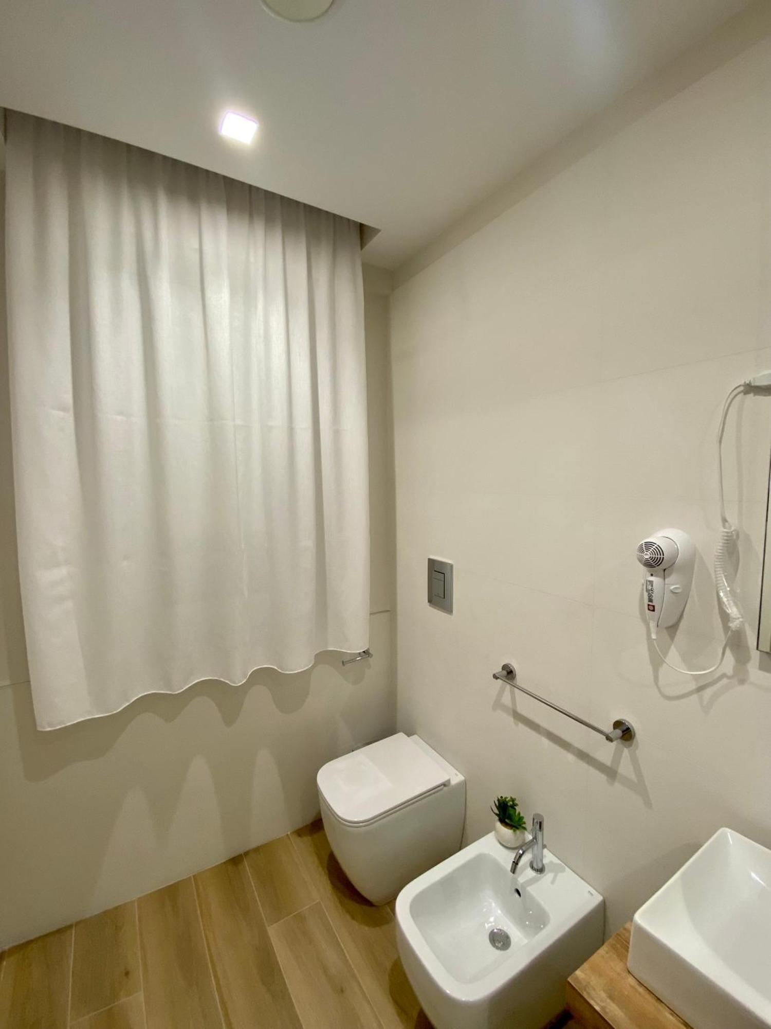 B&B Quattro Tesori กานิกัตติ ภายนอก รูปภาพ